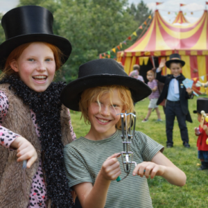 Kinder lernen Zaubern